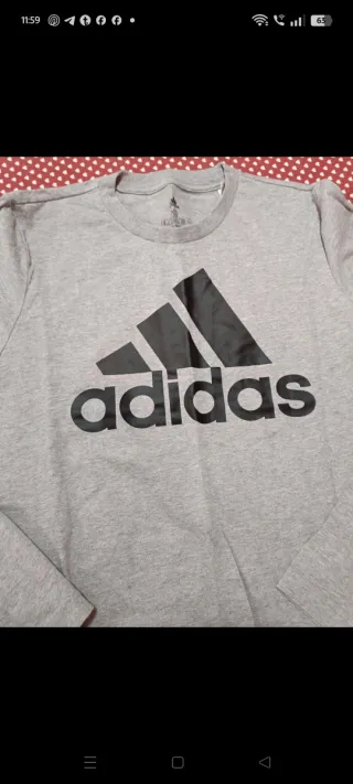 T-shirt Adidas Grigia