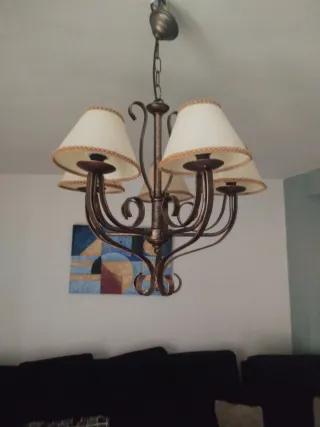 Lámpara de bronce estilo rústico