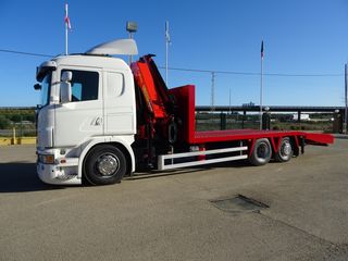 Scania G 440-CAMIONES PORTAMAQUINARIAS