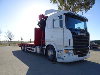 Scania G 440-CAMIONES PORTAMAQUINARIAS