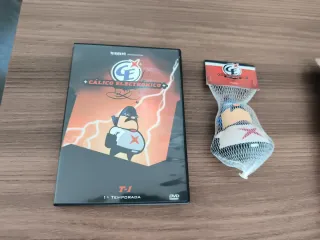 DVD + Muñeco Cálico Electrónico T-1