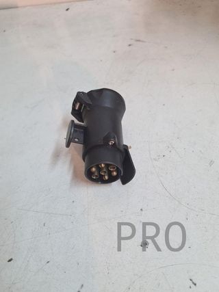 Adaptador Piña remolque 12 v