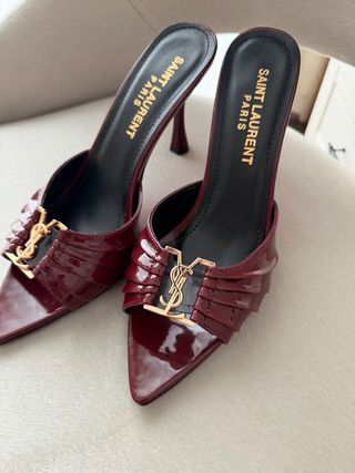 Chanclas Saint Laurent Mujer Rojo y Dorado