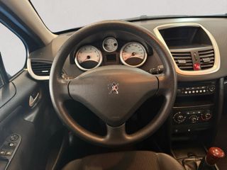 Peugeot 207 Confort 1.4 VTi 16v 95