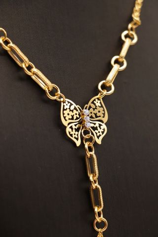 GARGANTILLA MARIPOSA. 18K.