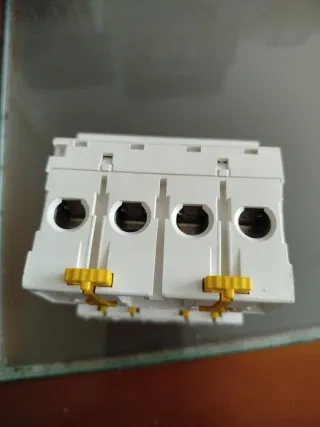 Diferencial Tetrapolar Schneider 63A 30mA