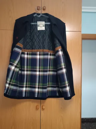 Chaquetón de hombre negro y multicolor