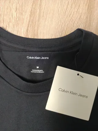 Camiseta Calvin Klein Negra