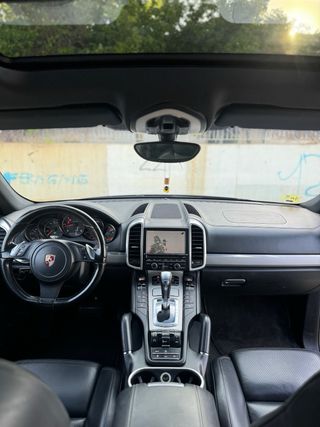 Porsche Cayenne 2010