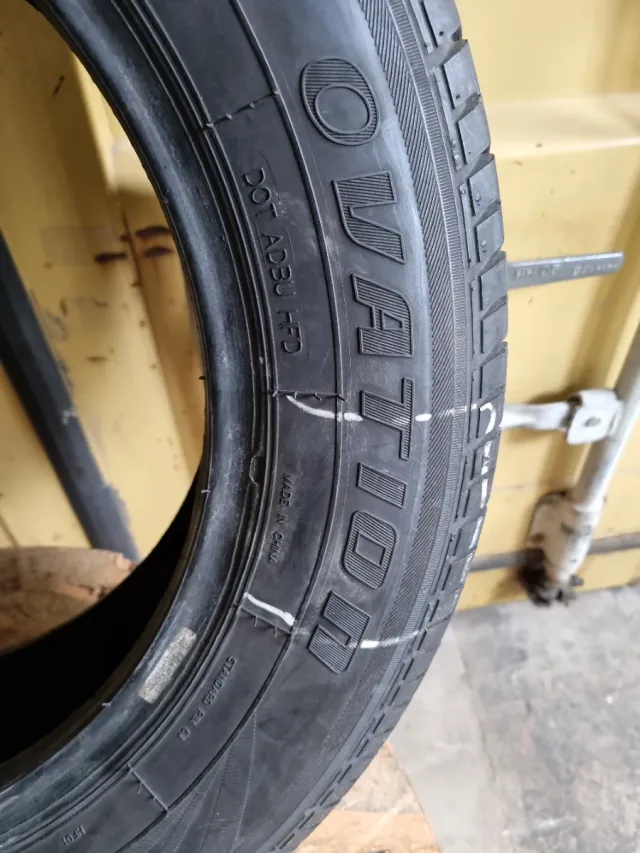 Vendo 1 Neumático de furgoneta en perfecto estado