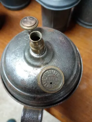 Lámpara de carburo de mina italiana antigua