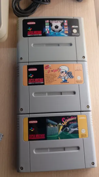Super Nintendo SNES + 3 giochi, 2 controller