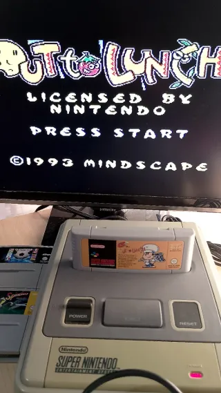 Super Nintendo SNES + 3 giochi, 2 controller