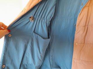 Abrigo reversible marrón y azul