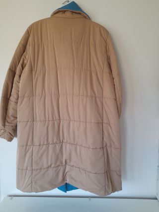 Abrigo reversible marrón y azul