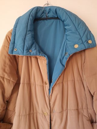 Abrigo reversible marrón y azul