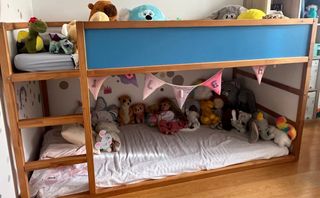 Literas infantiles de madera y azul