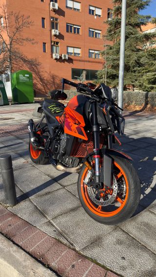 KTM Duke 990