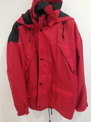 Parka forrada chico roja y negra, forro extraíble