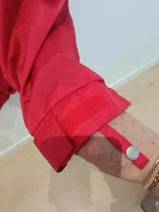 Parka forrada chico roja y negra, forro extraíble