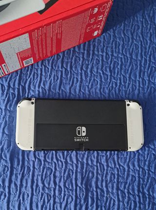 Nintendo Switch OLED Bianca e Nera