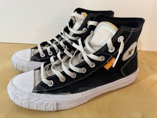 Converse Bota Negras Far From Chuck