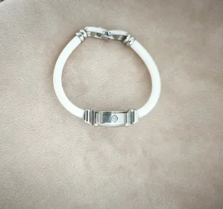 Reloj Tous Digital Brazalete Blanco y Plata