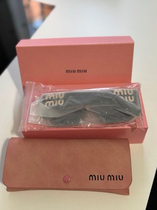 Gafas de Sol Miu Miu Negras