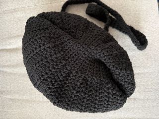 Bolso saco crochet negro hecho a mano NUEVO