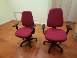 Sillas de oficina con ruedas - Como nuevas