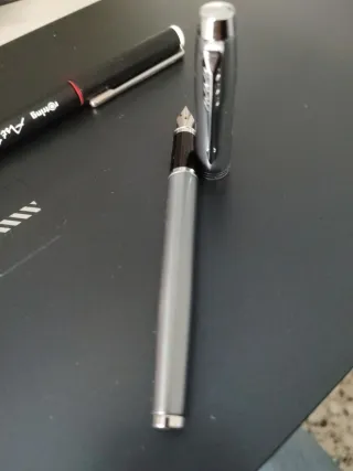 Confezione da 2 penne stilografiche Ast Pen Rotring M e Parker