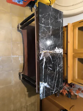 Mueble recibidor madera y mármol