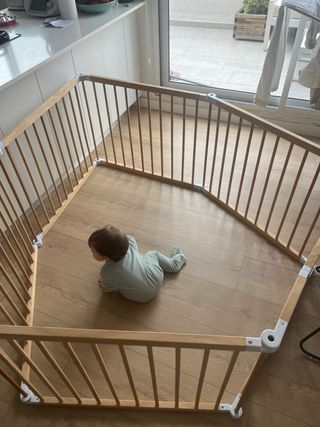 Valla de seguridad infantil de madera