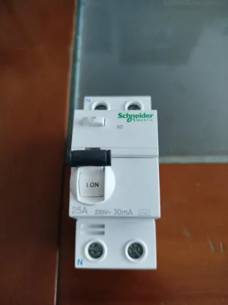 Diferencial Schneider 25A 30mA IID