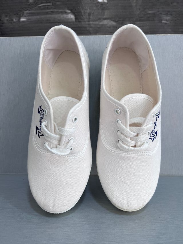 Zapatillas lona blancas cuña talla 37 Nuevas