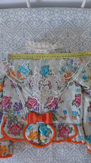 Traje Fallera Niña 4/5 años con manteletas incluid