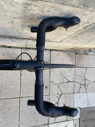 Bicicleta BMC Roadmachine FIVE 2023 Carbono EXTRAS