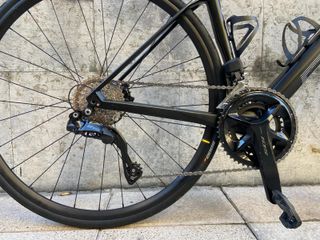 Bicicleta BMC Roadmachine FIVE 2023 Carbono EXTRAS