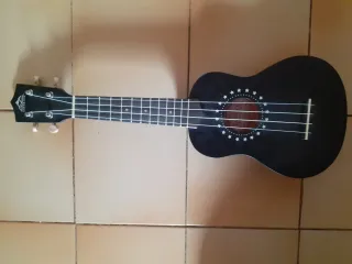 Ukelele Eastrock Negro