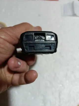 (116) Walkie Talkie Nestling Negro