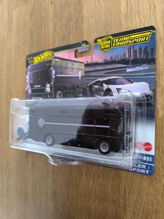 Hot Wheels Team Transport Lykan