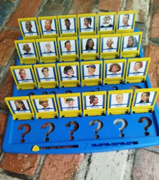 Juego de mesa Quién es Quién Hasbro