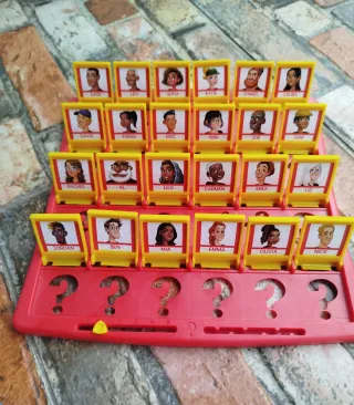 Juego de mesa Quién es Quién Hasbro
