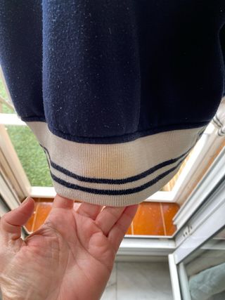 Cazadora universitaria vintage azul y beige