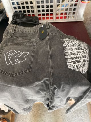 Pantaloncini estivi grigi