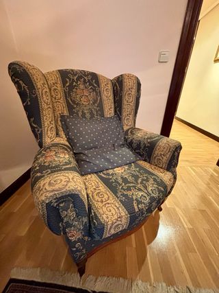 Divano a 3 posti e 2 poltrone abbinate