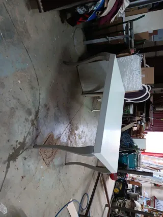 Juego de mesa y sillas de comedor