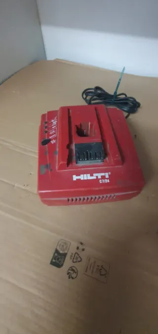 Cargador Hilti C/7/24
