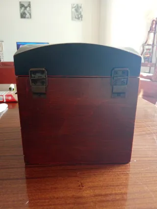 Caja de madera estilo japonés