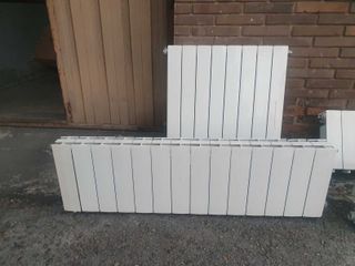 Radiadores de metal blancos